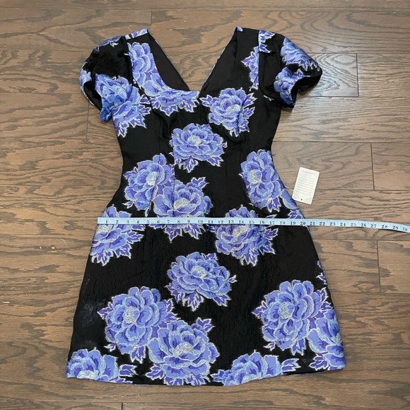 Mark and James for Badgley Mischka Floral SZ 6 NWT - Picture 9 of 11